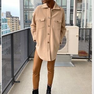 Aritzia Ganna Shacket Size S, Camel